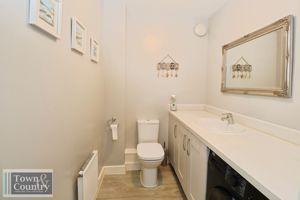 LAMBOURNE- click for photo gallery